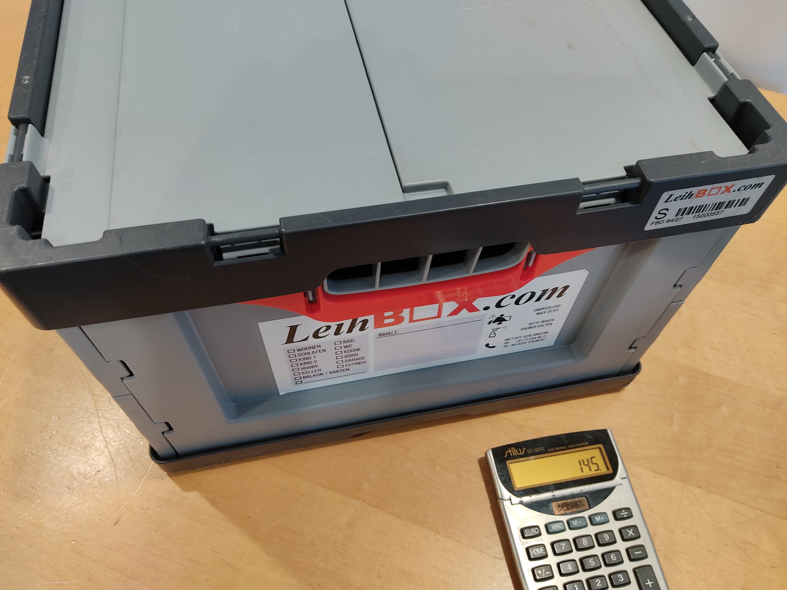 Wieviele Umzugkisten benötigt man? Online-Rechner